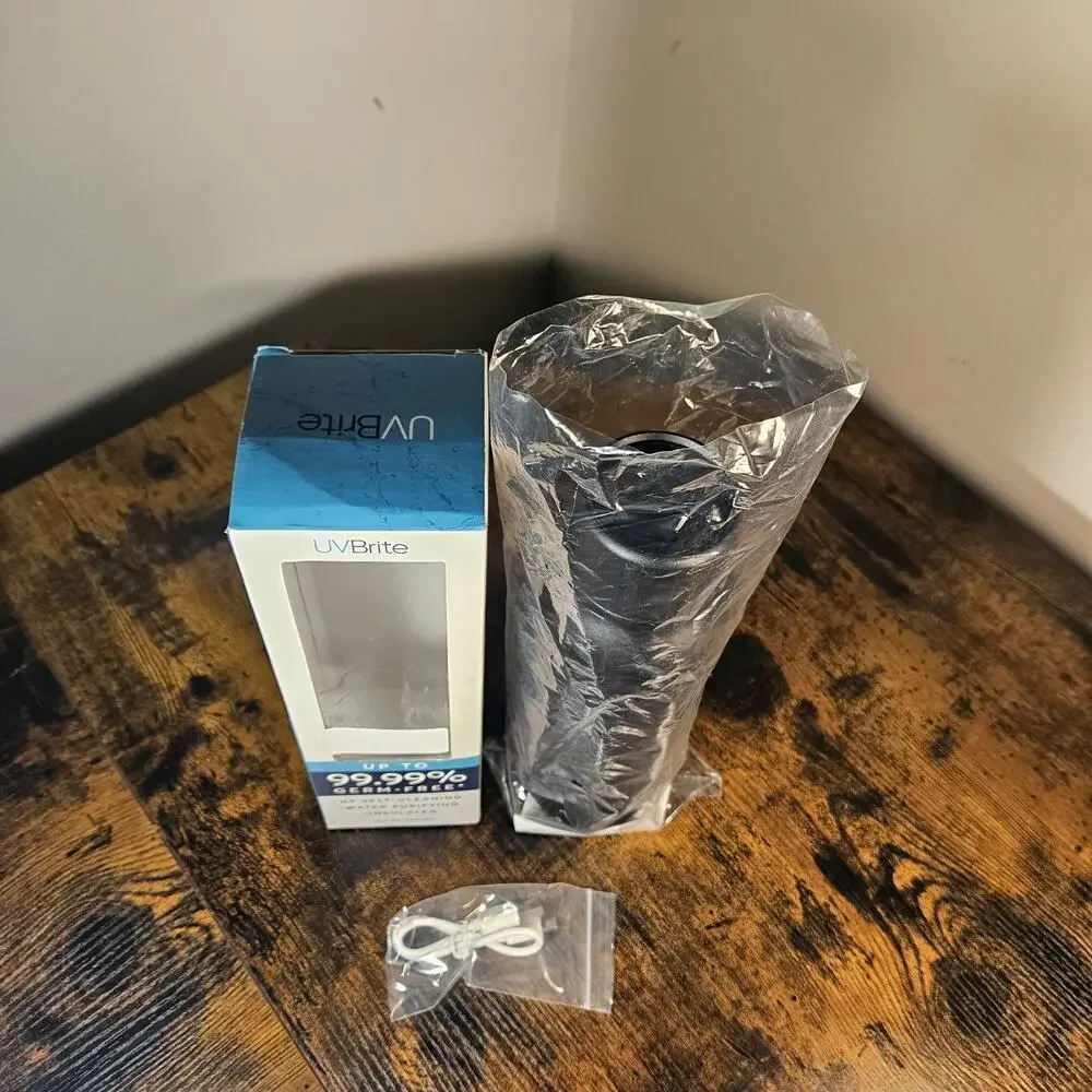 UVBrite TT-B02 Go Self Cleaning Water Bottle Purifier 18.6oz Black Insulated New